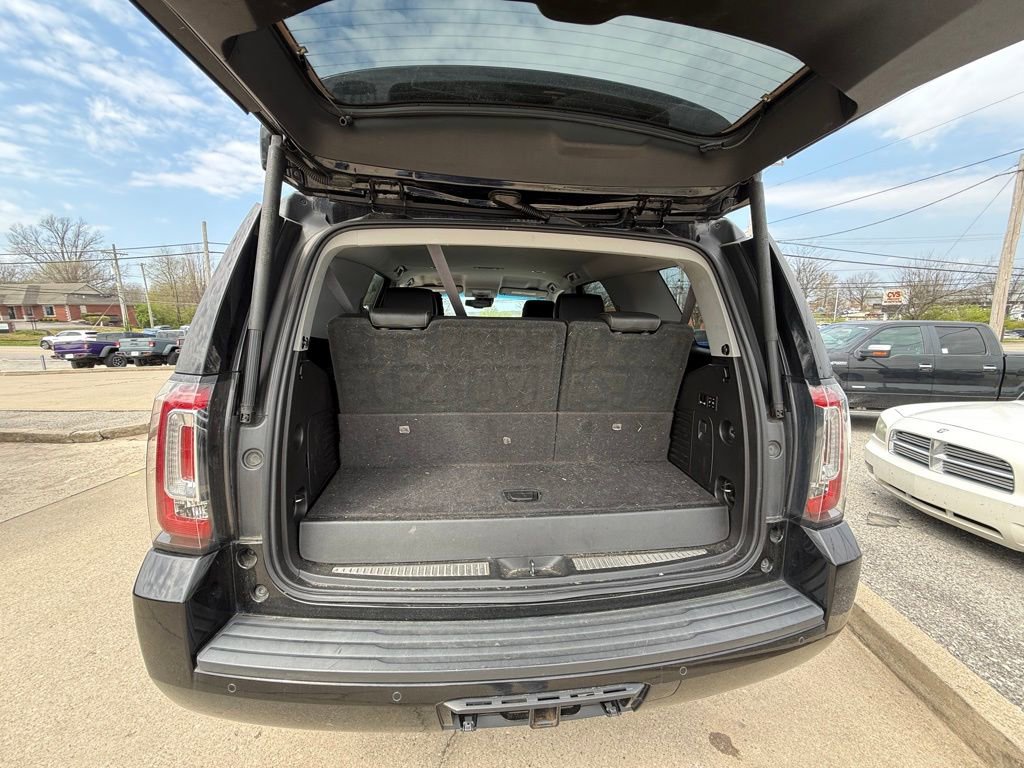 Used 2017 GMC Yukon SLT AWD/4WD image 26