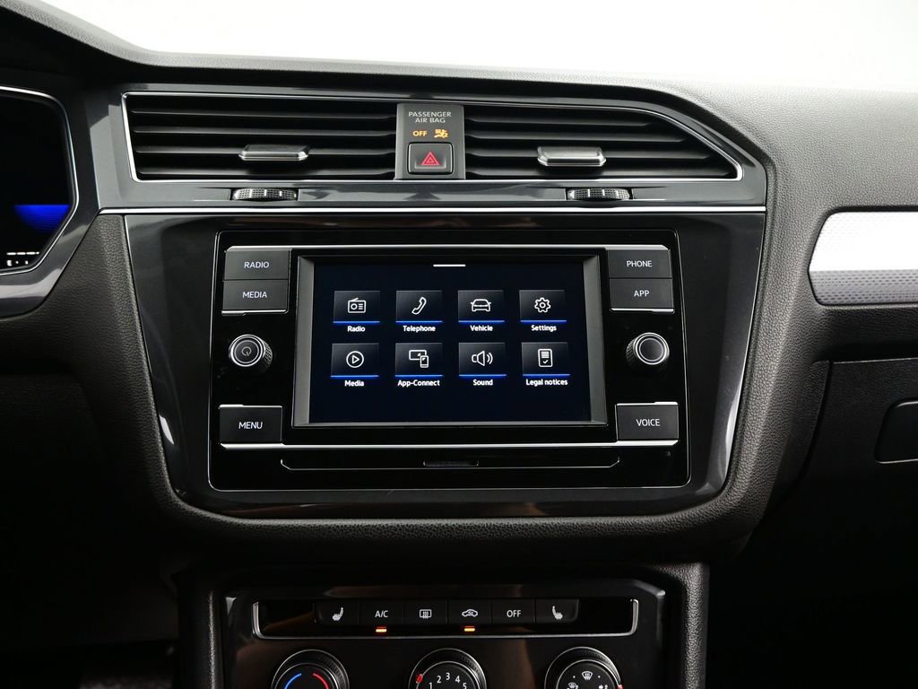 Used 2022 Volkswagen Tiguan S image 21