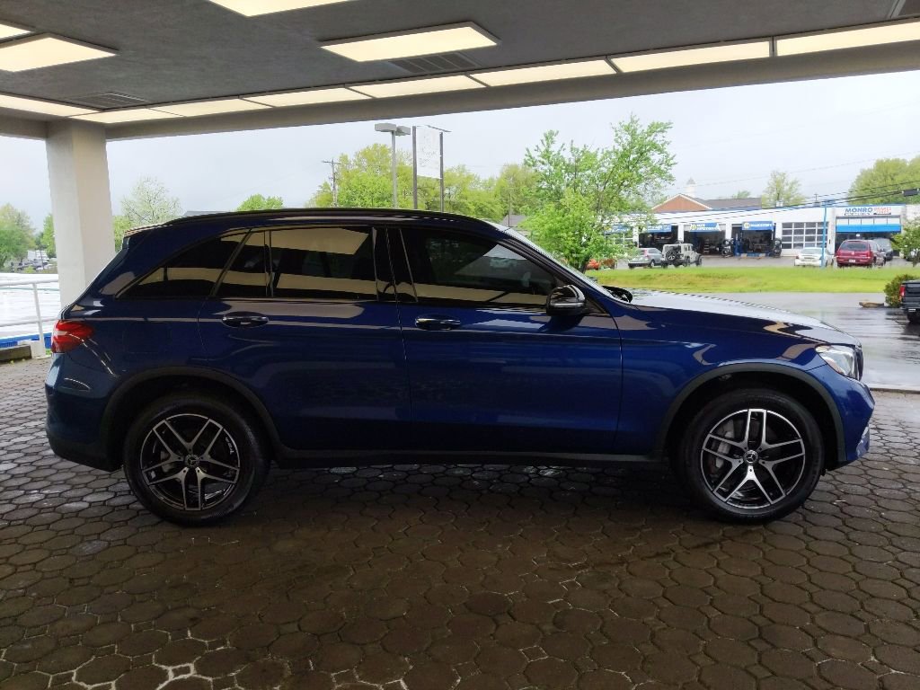 Used 2019 Mercedes-Benz GLC 300 4MATIC image 5