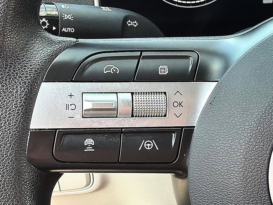 Certified 2025 Hyundai Tucson SEL image 16