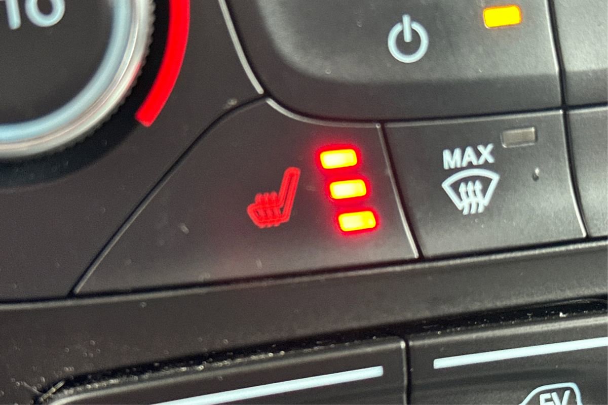 Used 2017 Ford C-MAX Energi SE w/ Equipment Group 401A image 38