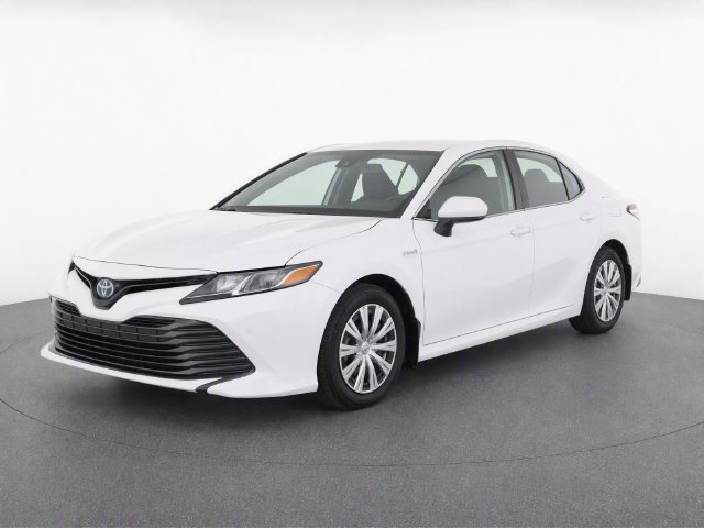 Used 2020 Toyota Camry LE FWD image 2