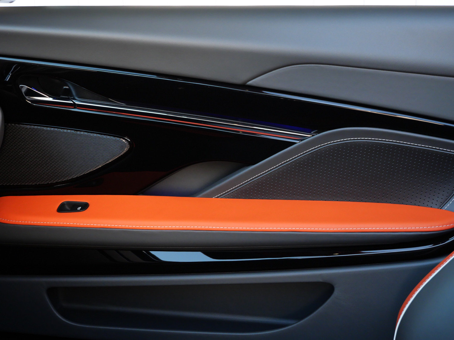 New 2026 Aston Martin DB12 Convertible RWD image 15