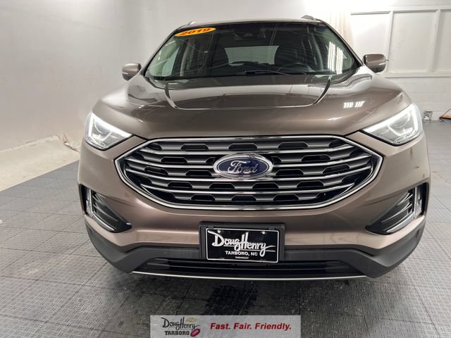 Used 2019 Ford Edge SEL w/ Equipment Group 201A FWD image 2
