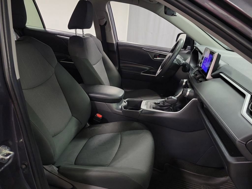 Used 2024 Toyota RAV4 XLE image 25