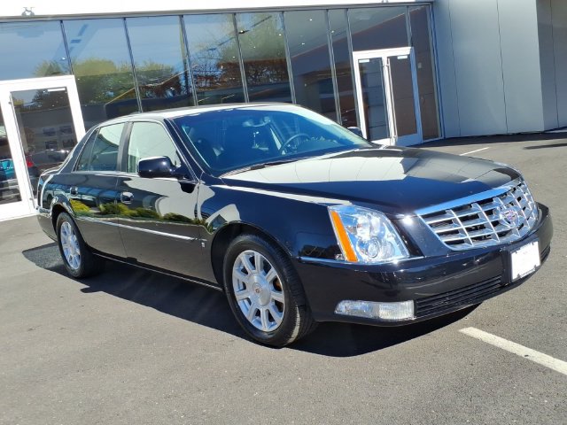 Used 2010 Cadillac DTS FWD image 7