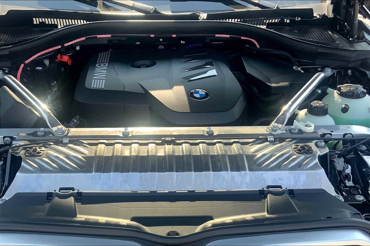 Used 2025 BMW X3 xDrive30i w/ Premium Package image 16