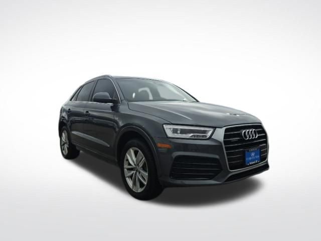 Used 2018 Audi Q3 2.0T Premium Plus w/ Premium Plus Package AWD/4WD image 3
