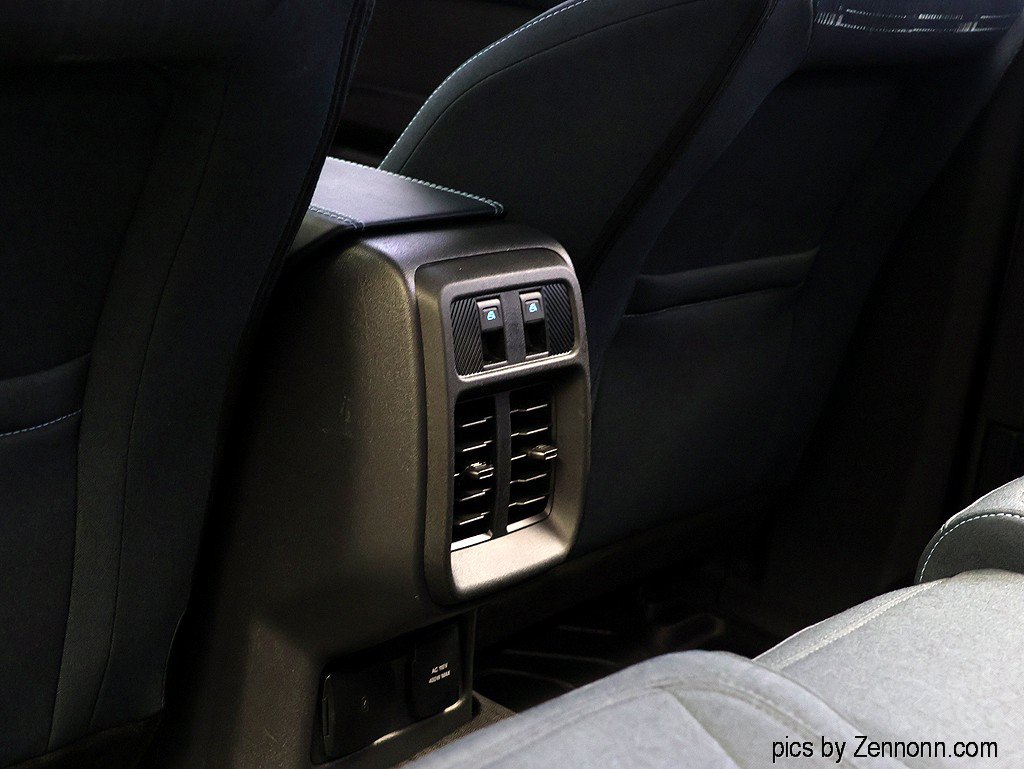 Used 2025 Ford Bronco Heritage Edition AWD/4WD image 15