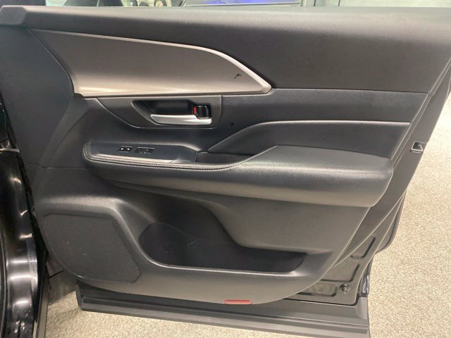 Used 2024 Toyota Grand Highlander AWD image 18