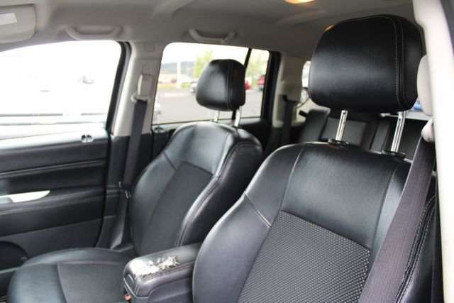 Used 2016 Jeep Compass Latitude image 14