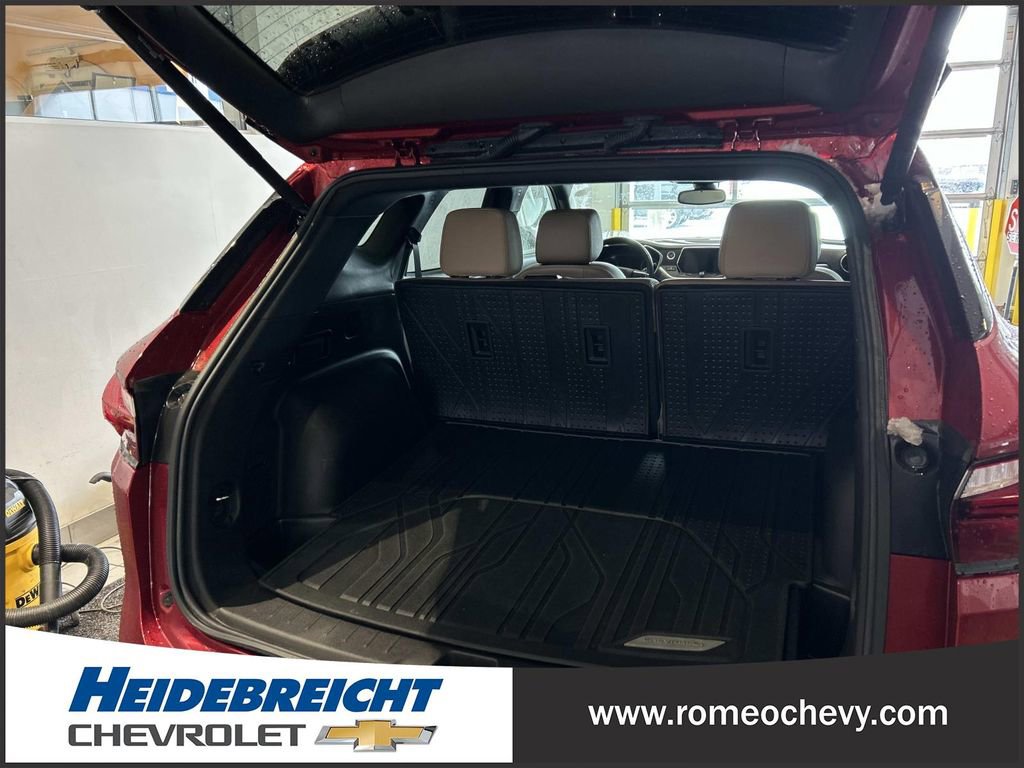Certified 2022 Chevrolet Blazer Premier w/ LPO, Floor Liner Package image 9