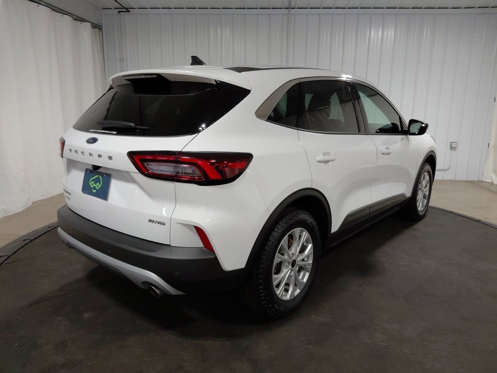 Used 2024 Ford Escape Active w/ Tech Pack #1 AWD/4WD image 9