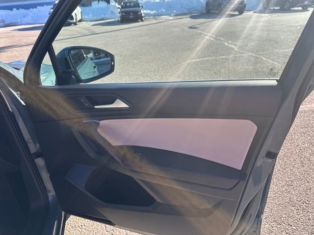 Certified 2021 Volkswagen Tiguan SEL w/ 3rd Row Seat Package image 39