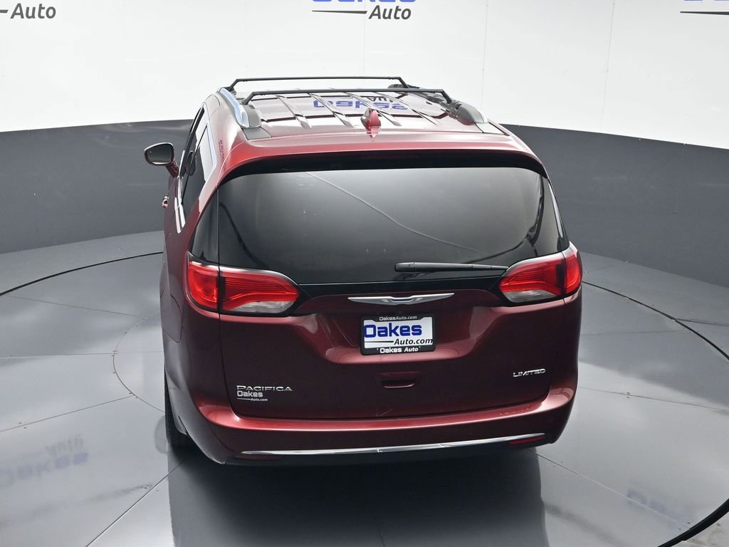 Used 2018 Chrysler Pacifica Limited image 52
