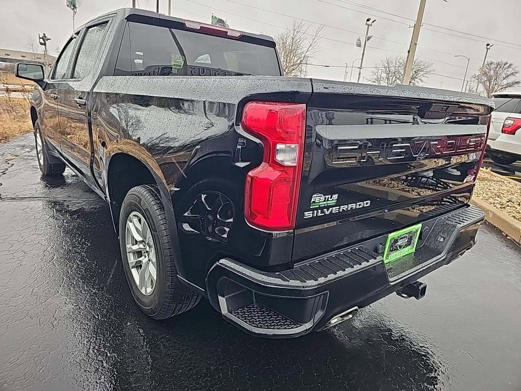 Used 2021 Chevrolet Silverado 1500 RST image 2