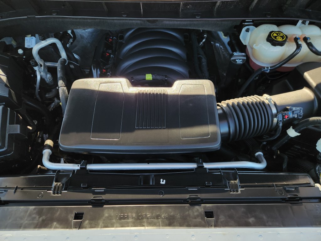 Used 2023 Chevrolet Silverado 1500 LT AWD/4WD image 30
