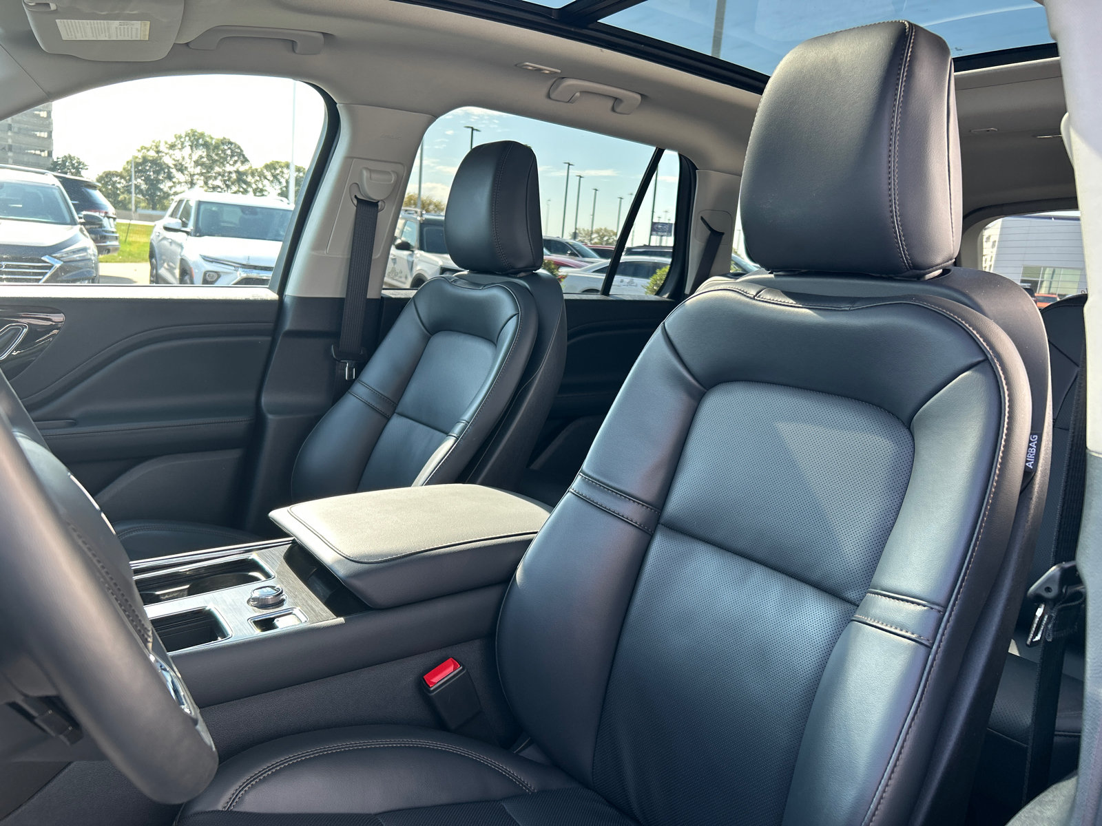 New 2026 Lincoln Aviator AWD image 24