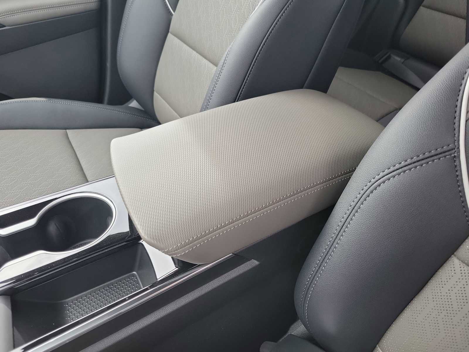New 2026 Chevrolet Equinox LT w/ Convenience Package II FWD image 20