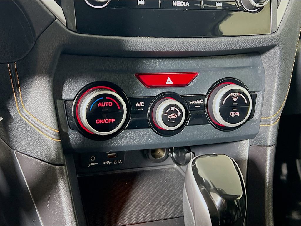 Used 2023 Subaru Crosstrek 2.0i Premium image 14