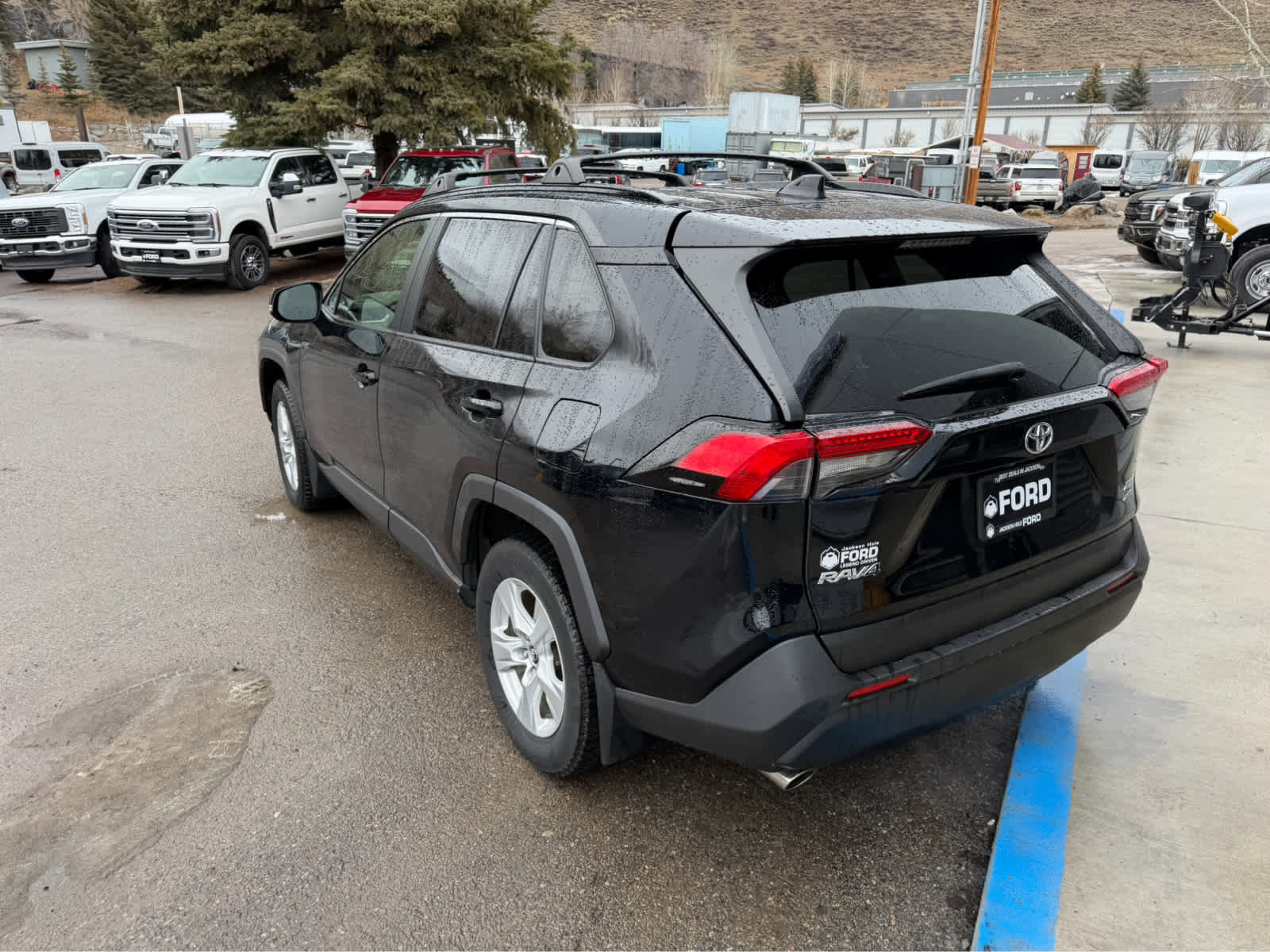 Used 2019 Toyota RAV4 XLE w/ Convenience Package image 14
