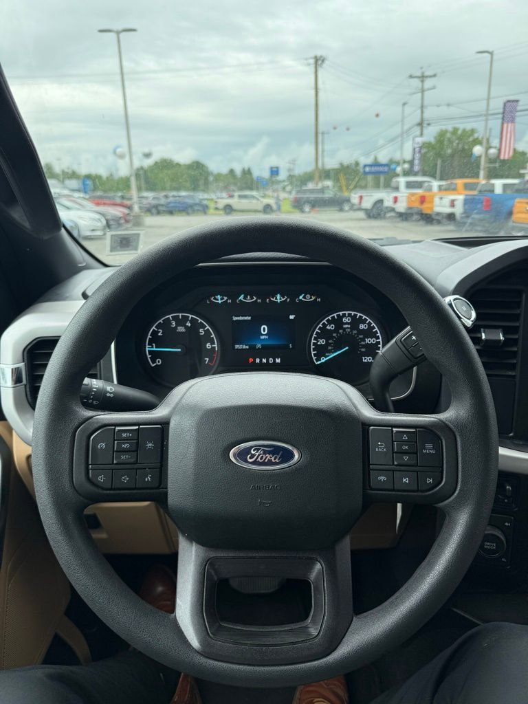 Used 2023 Ford F150 XLT image 2