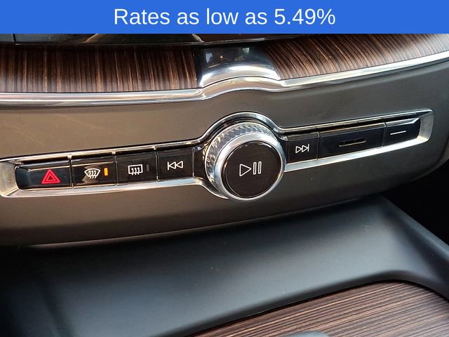 Certified 2022 Volvo XC60 B5 Momentum w/ Climate Package image 20