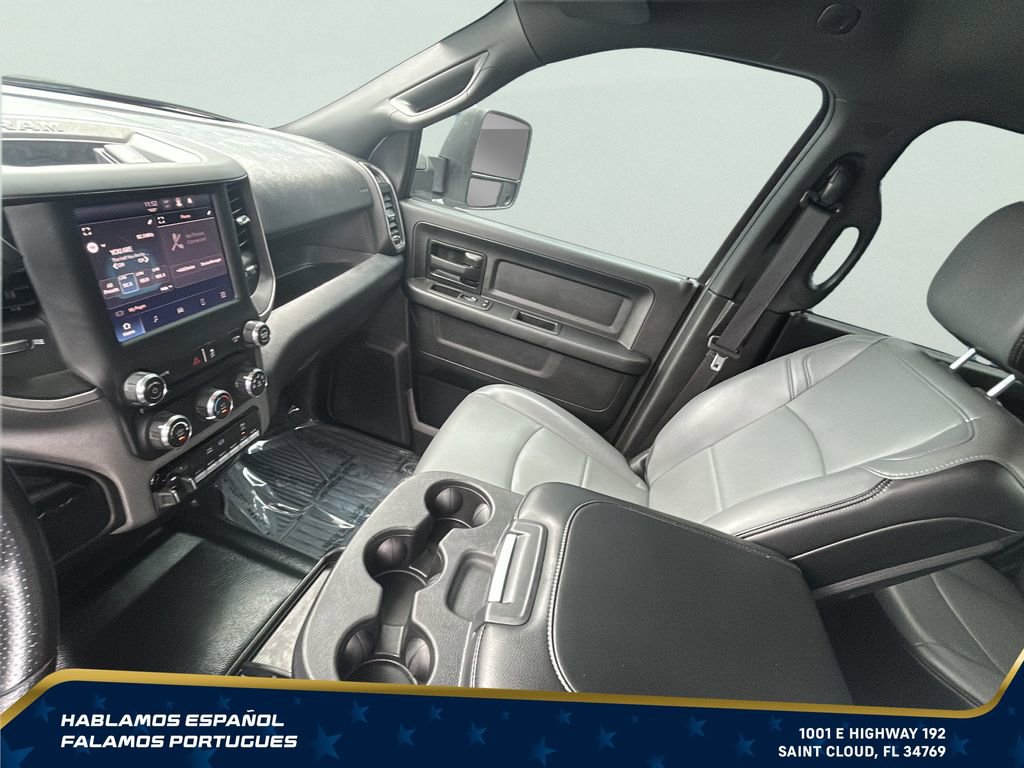 Used 2024 RAM 3500 Tradesman w/ Chrome Appearance Group AWD/4WD image 21