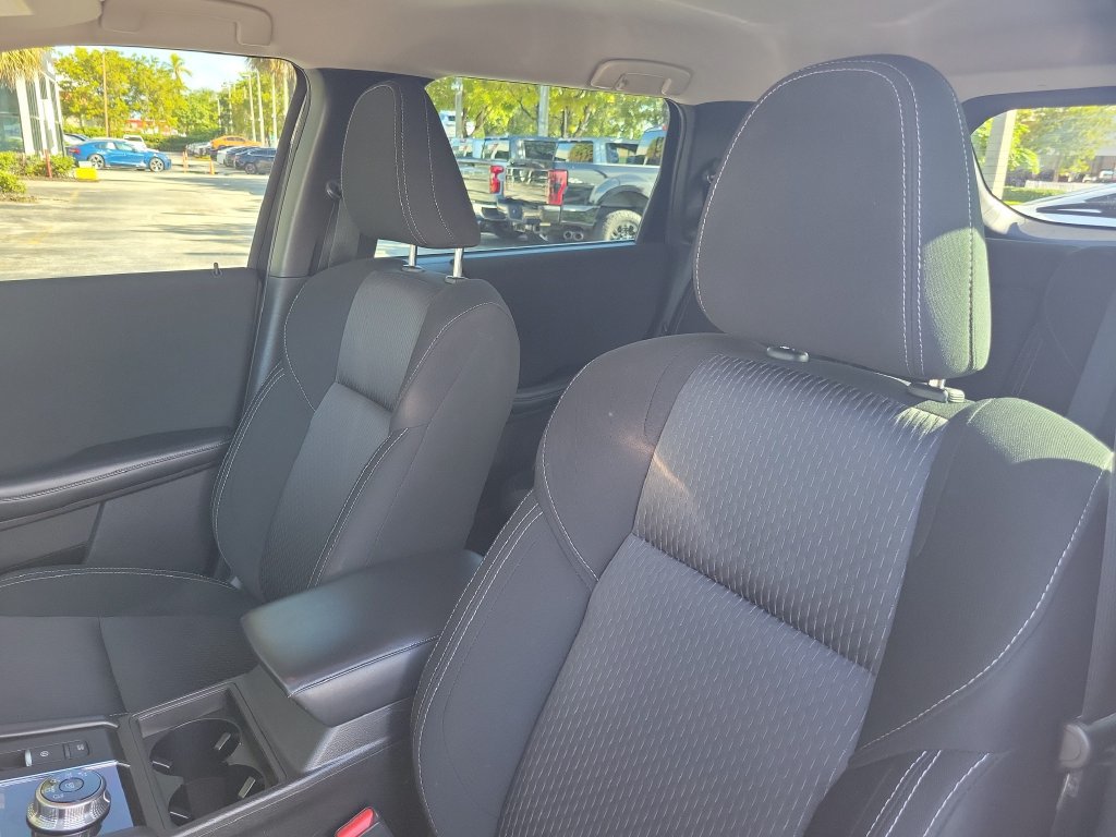 Used 2023 Mitsubishi Outlander ES FWD image 25