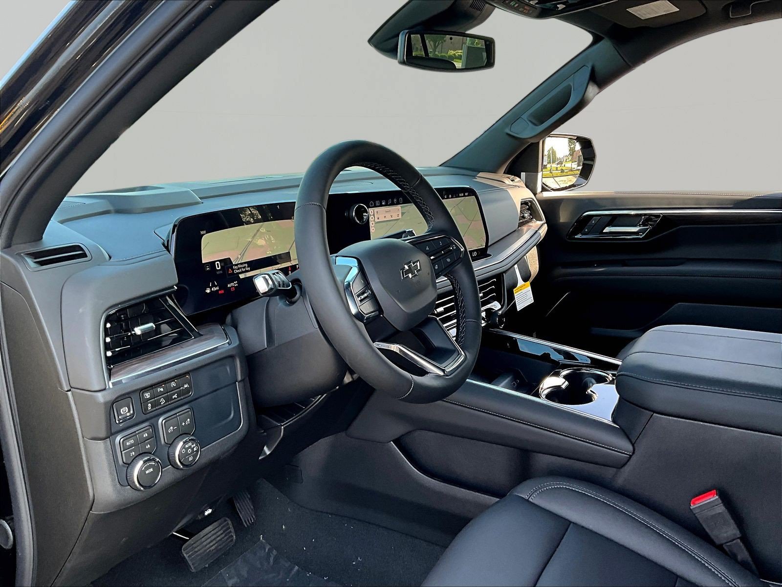 New 2026 Chevrolet Tahoe Z71 w/ Comfort Package AWD/4WD image 16