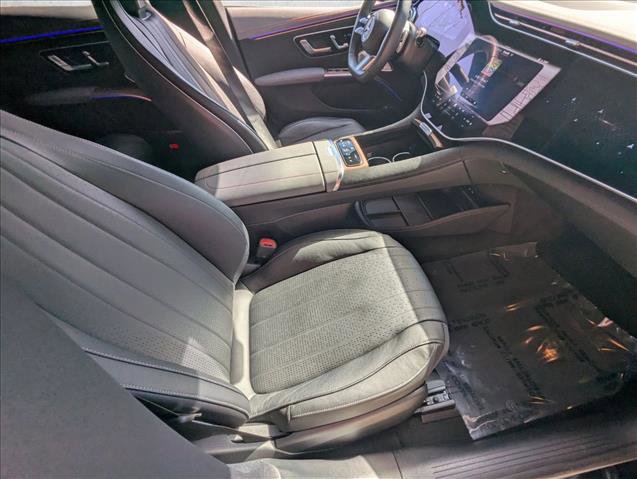 Used 2024 Mercedes-Benz EQS 580 4MATIC Sedan image 22