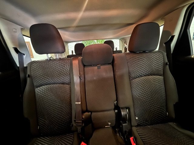 Used 2018 Dodge Journey SE FWD image 11