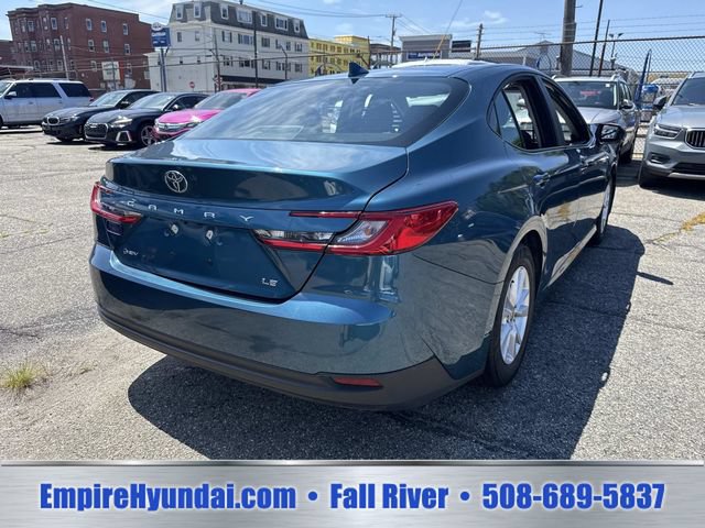 Used 2025 Toyota Camry LE FWD image 8