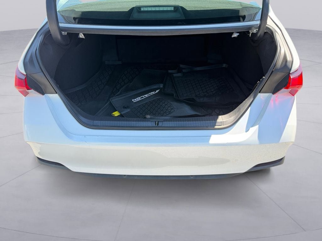 Certified 2020 Toyota Avalon XLE w/ Moonroof Package image 19