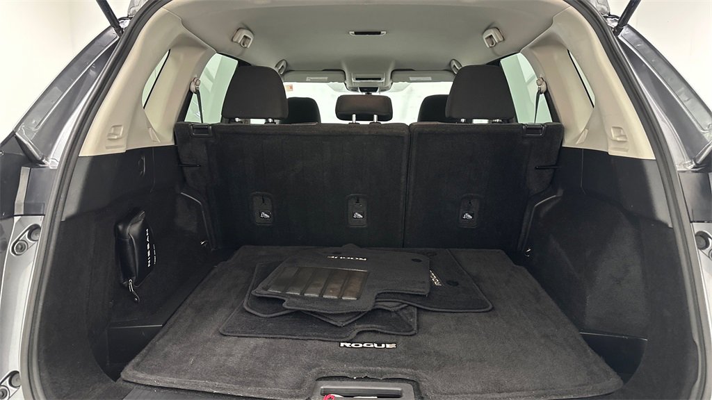 Certified 2021 Nissan Rogue S image 13
