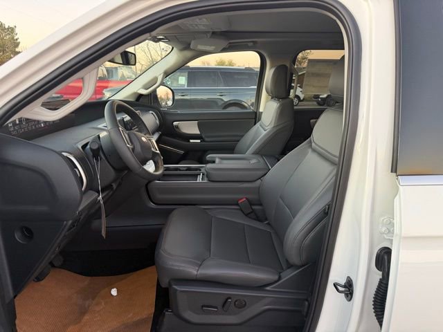 New 2025 Ford Expedition Active image 13