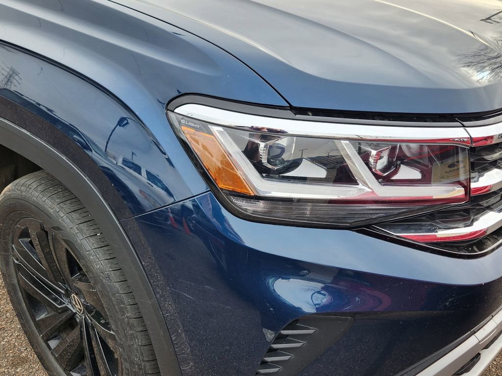 Used 2023 Volkswagen Atlas Cross Sport SE image 7