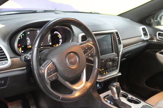 Used 2018 Jeep Grand Cherokee Limited AWD/4WD image 14