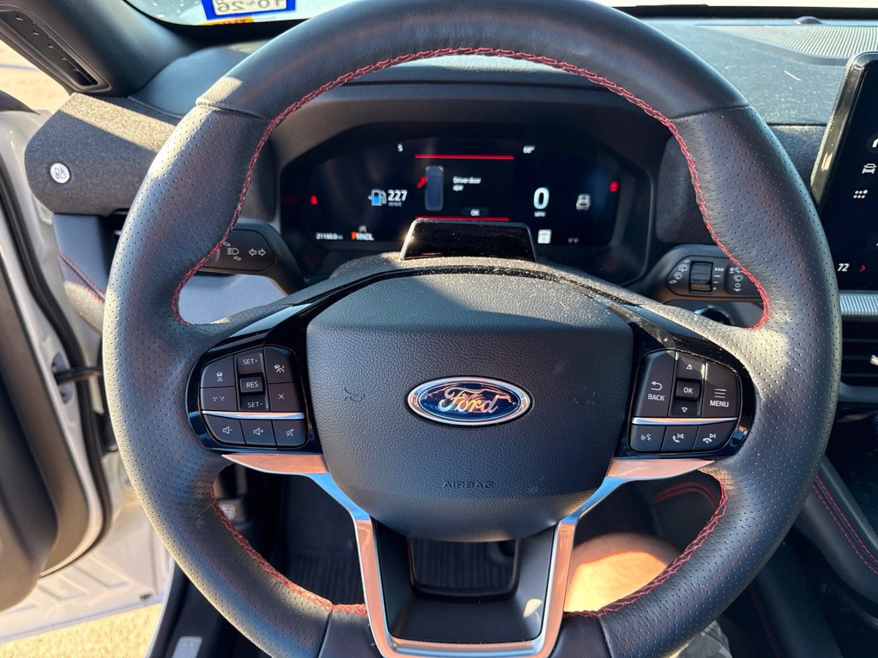 Used 2025 Ford Explorer ST-Line AWD/4WD image 22