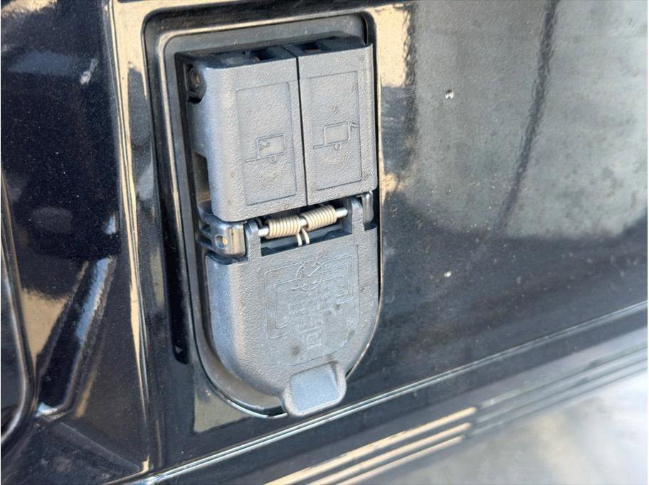 Used 2025 GMC Hummer EV 2X image 39