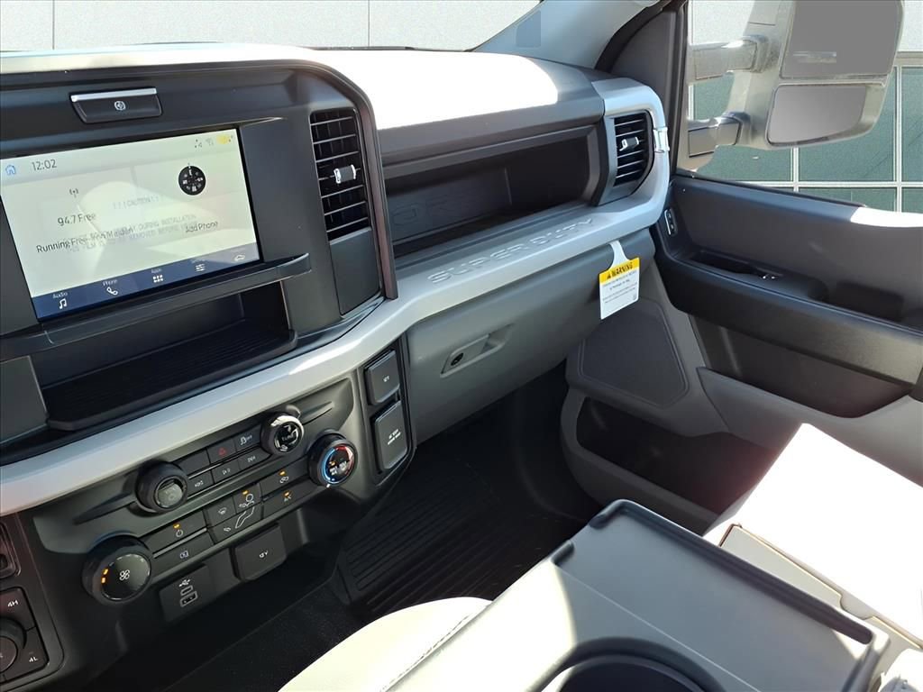 New 2026 Ford F450 XL w/ XL Chrome Package AWD/4WD image 6