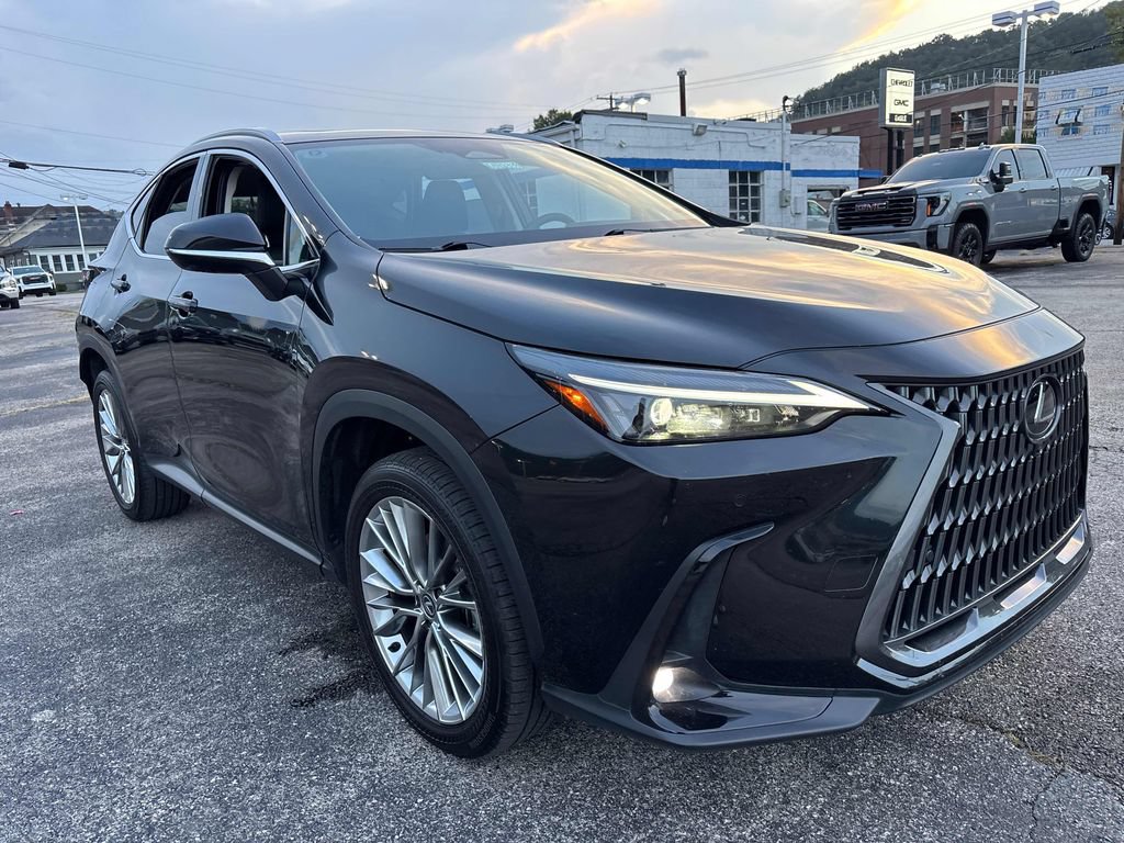 Used 2025 Lexus NX 350 AWD w/ Accessory Package (2T) image 4