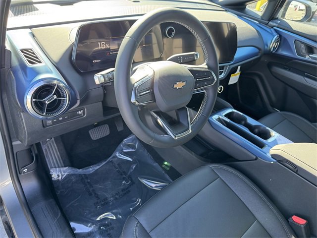 New 2026 Chevrolet Equinox EV LT image 10