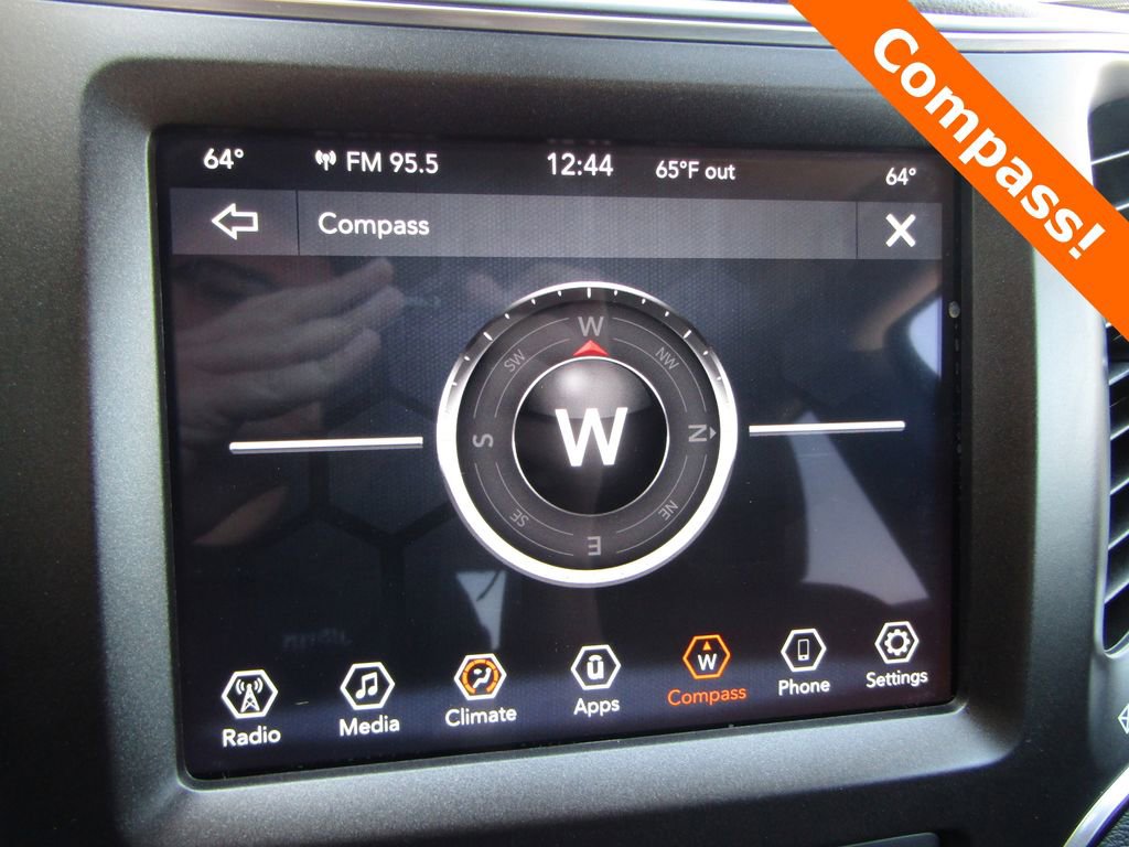 Used 2022 Jeep Cherokee Trailhawk w/ Premium Leather Package AWD/4WD image 14