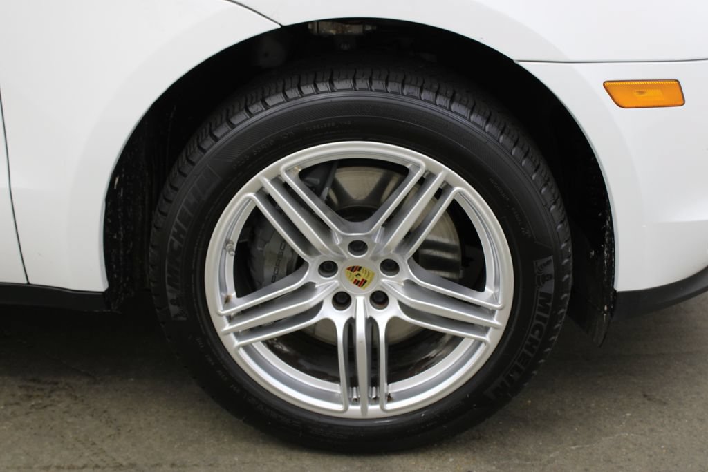 Used 2021 Porsche Macan S AWD/4WD image 15
