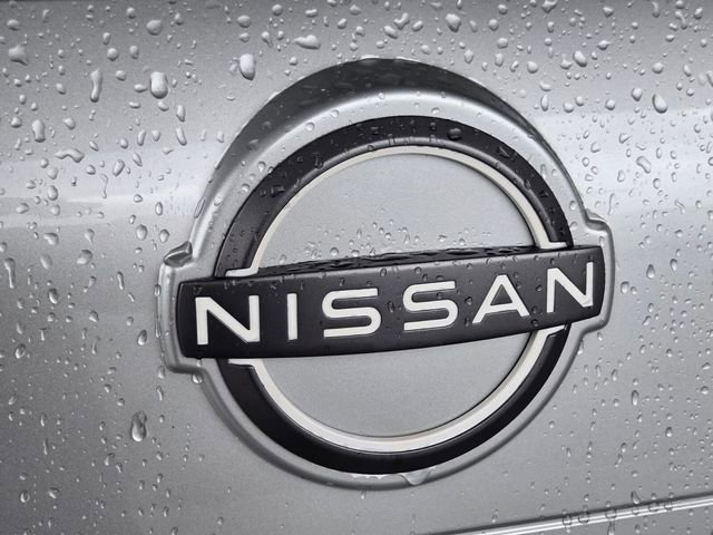 Used 2023 Nissan Rogue SV AWD/4WD image 14