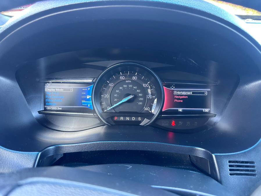 Used 2016 Ford Explorer XLT w/ Equipment Group 202A image 40