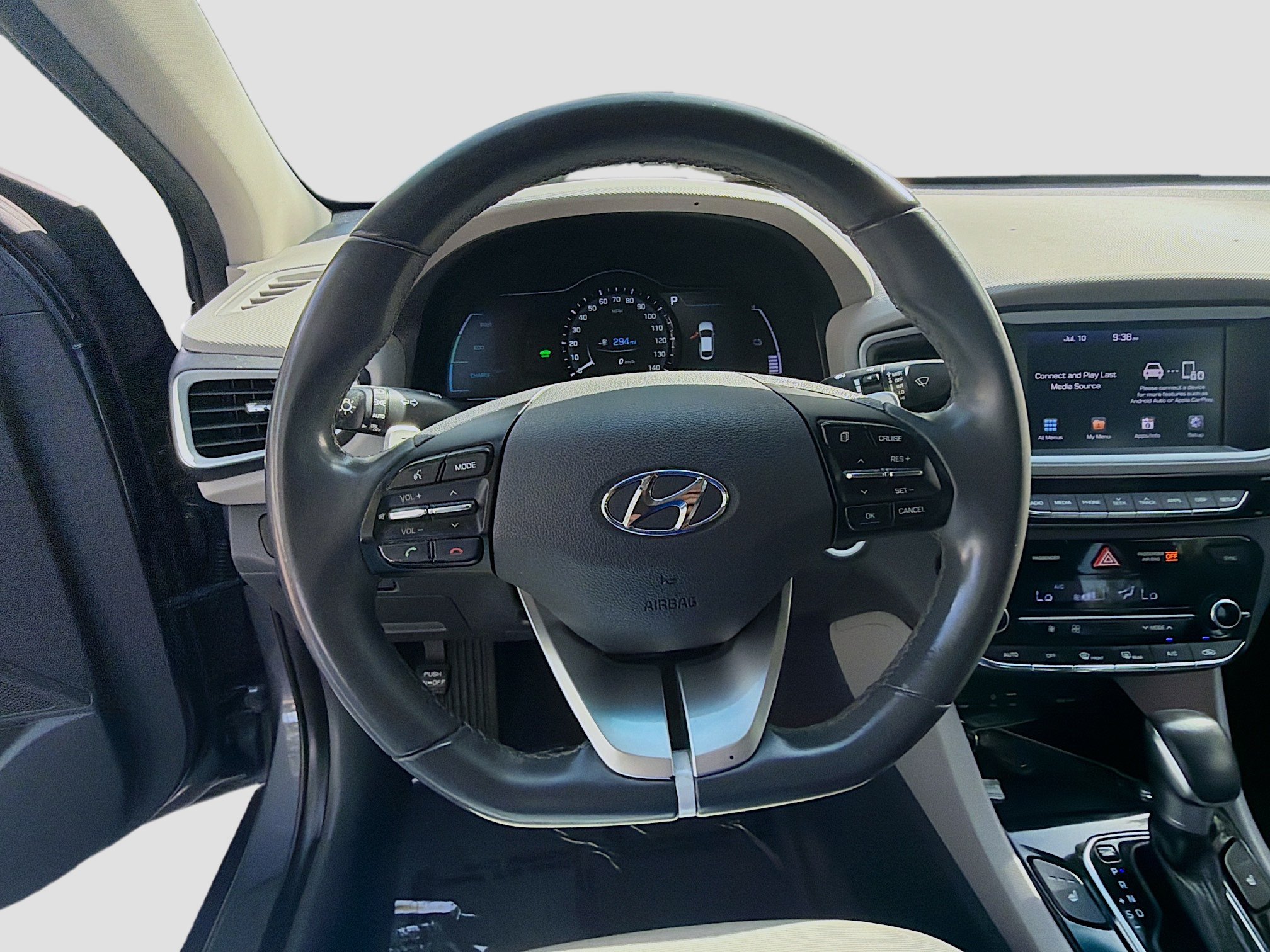 Used 2018 Hyundai Ioniq SEL FWD image 7