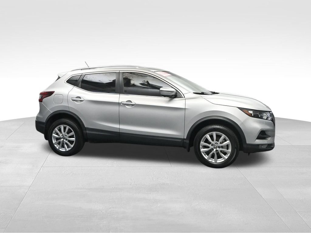 Used 2022 Nissan Rogue Sport SV w/ Technology Package FWD image 6