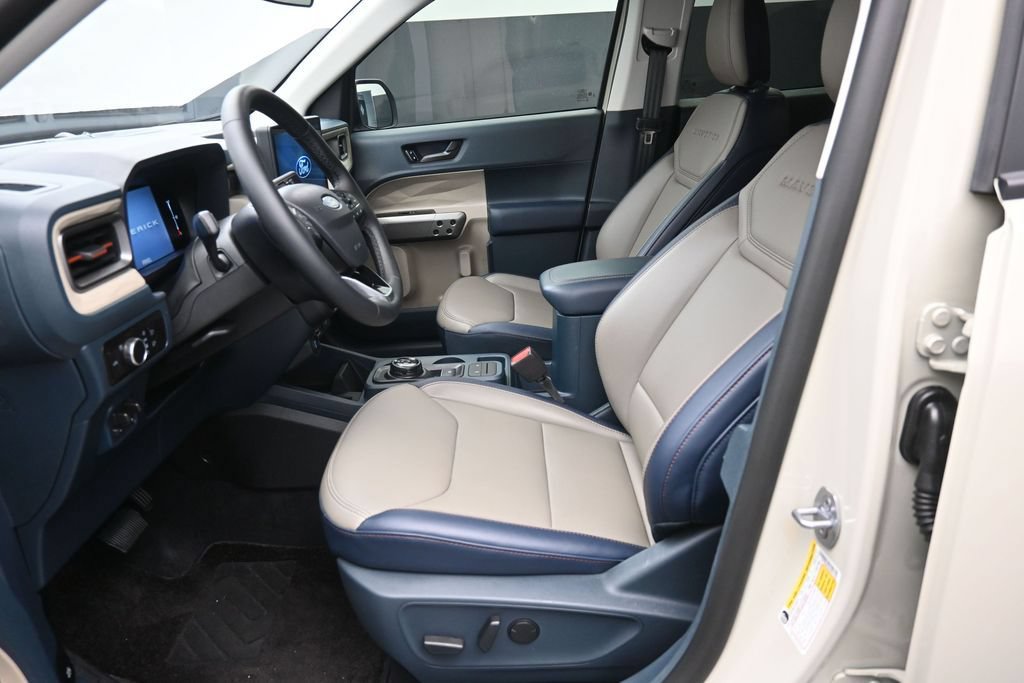 Certified 2025 Ford Maverick Lariat w/ 4K Tow Package AWD/4WD image 20